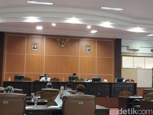Anggota DPRD Manggarai Barat Minta Laptop untuk Efisiensi Anggaran