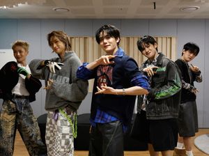 1VERSE Debut, Boyband K-pop dengan 2 Pembelot Korea Utara 1VERSE Debut, Boyband K-pop dengan 2 Pembelot Korea Utara
