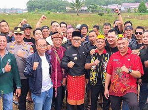 Bupati Sujiwo Pasang Badan, Pembangunan Gereja di Kubu Raya Dilanjutkan Bupati Sujiwo Pasang Badan, Pembangunan Gereja di Kubu Raya Dilanjutkan