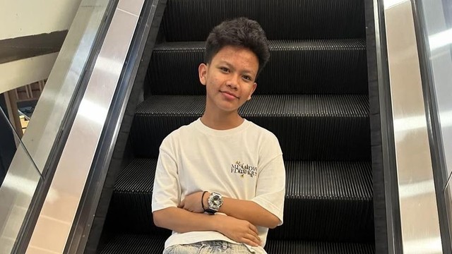 Highlight Dunia Hiburan InsertLive : Dapat Duit Miliaran Saat Viral, Farel Prayoga Ungkap Sisanya Cuma Rp56 Ribu