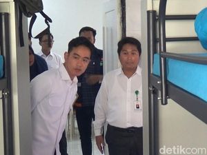 Wapres Gibran Tinjau Sekolah Rakyat di Solo, Beri Pesan ke Walkot-Kepsek Wapres Gibran Tinjau Sekolah Rakyat di Solo, Beri Pesan ke Walkot-Kepsek