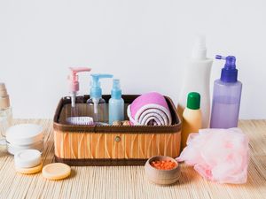 Jangan Lama-lama Simpan 5 Barang Ini di Kamar Mandi, Bisa Picu Penyakit! Jangan Lama-lama Simpan 5 Barang Ini di Kamar Mandi, Bisa Picu Penyakit!