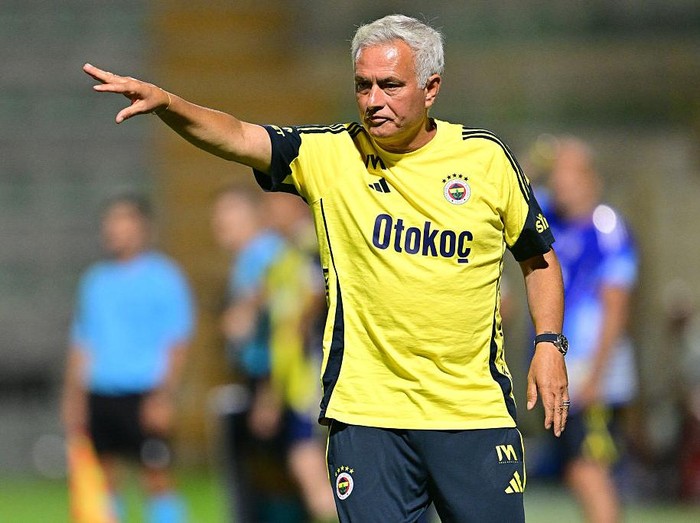 PORTIMAO, PORTUGAL - JULY 17: Fenerbahce head coach Jose Mourinho reacts during a pre-season friendly match against Portimonense in Portimao, Portugal, on July 17, 2025. (Photo by Serhat Cagdas/Anadolu via Getty Images)
