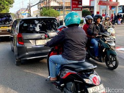 Bersahabat dengan Kemacetan di Jalan Derwati-Ciwastra Bandung