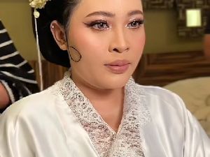 Rias Pengantin Murah Rp 1 Juta di Depok Viral, Hasilnya di Luar Dugaan Rias Pengantin Murah Rp 1 Juta di Depok Viral, Hasilnya di Luar Dugaan