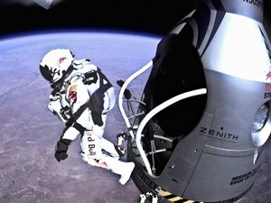 Skydiver Austria Tewas Tragis di Italia, Pernah Lompat dari Ketinggian 38 Km Skydiver Austria Tewas Tragis di Italia, Pernah Lompat dari Ketinggian 38 Km