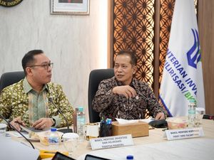 Kemenkop dan Kemeninves Bahas Regulasi Koperasi Kelola Sumur Minyak Kemenkop dan Kemeninves Bahas Regulasi Koperasi Kelola Sumur Minyak