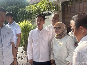 Hadiri Acara di Boyolali, Gibran Sempatkan Pulang Temui Jokowi 35 Menit Hadiri Acara di Boyolali, Gibran Sempatkan Pulang Temui Jokowi 35 Menit