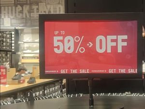 Video: POV Berburu Diskon Brand Terkenal di Jakarta Premium Outlet Video: POV Berburu Diskon Brand Terkenal di Jakarta Premium Outlet