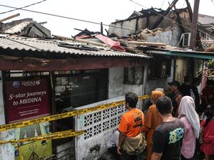 Jeritan Getir Bocah Terjebak di Tengah Kebakaran Rumah Tebet Jeritan Getir Bocah Terjebak di Tengah Kebakaran Rumah Tebet