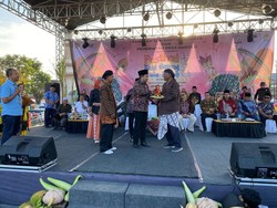 Jaga Tradisi, Masyarakat Ambulu Gelar Festival Kaki Gunung Watu Pecah