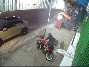 Lupa Cabut Kunci, Motor Sport Digondol Maling di Probolinggo