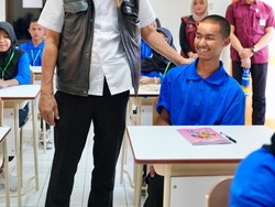 Sambangi SMRA 16 Temanggung, Wamensos Ajak Siswa Wujudkan Cita-cita