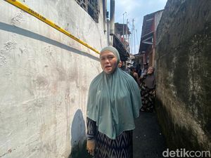 Warga Dengar Teriakan Histeris Mama Tolong Saat Kebakaran di Tebet Jaksel Warga Dengar Teriakan Histeris Mama Tolong Saat Kebakaran di Tebet Jaksel