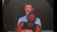 Dua gelandang gahar pada masa jayanya, Roy Keane dan Patrick Vieira, ikut kena juga! Ekspresi sangar mereka bikin meme ini jadi kian terasa kocak. Foto: dok. Internet/X (Twitter)