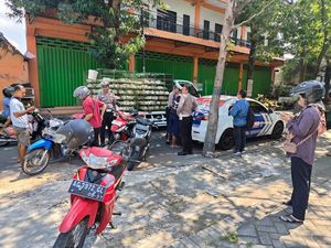 Puluhan Pemotor Lawan Arah di Nganjuk Terjaring Operasi Patuh Semeru Puluhan Pemotor Lawan Arah di Nganjuk Terjaring Operasi Patuh Semeru