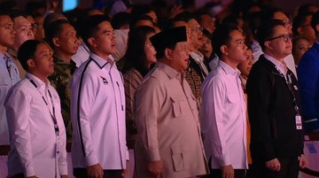 Kader PSI Nyanyikan Yel-yel '2 Periode' Saat Prabowo Tiba di Kongres