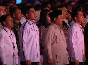 Kader PSI Nyanyikan Yel-yel 2 Periode Saat Prabowo Tiba di Kongres