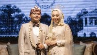 7 Gaya Wabup Garut Putri Karlina yang Terinspirasi Pengantin Sunda Zaman Dulu