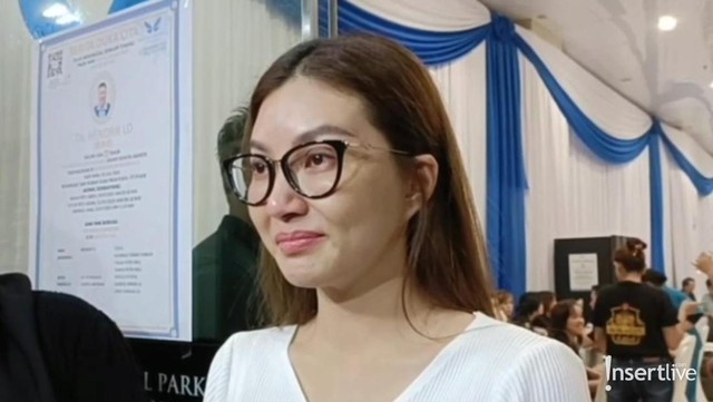 Highlight Dunia Hiburan InsertLive : Sarwendah Ungkap Penyebab Sang Ayah Meninggal Dunia