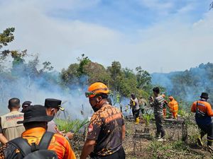 Satu Lagi Pelaku Pembakaran Lahan 3 Hektare di Kampar Ditangkap Polisi Satu Lagi Pelaku Pembakaran Lahan 3 Hektare di Kampar Ditangkap Polisi