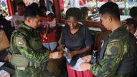 TNI Gelar Baksos di Pelosok Papua, Warga Sambut dengan Haru dan Antusias