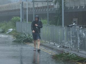 Topan Kajiki Mengancam, Vietnam Evakuasi 300.000 Warganya