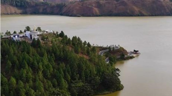 Air Danau Toba secara tiba-tiba keruh. (Foto: Istimewa) Air Danau Toba secara tiba-tiba keruh. (Foto: Istimewa)