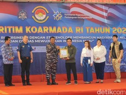 CT Arsa dan Koarmada RI Gelar Sunatan Massal-Periksa Mata di Muara Angke