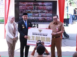 Kopdes Merah Putih Takalar Resmi Dilaunching, Gubernur Sulsel Beri Bantuan