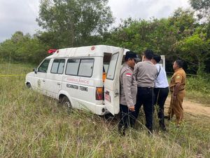 Wanita Muda Ditemukan Tewas Berlumuran Darah di Karimun Diduga Dibunuh Suami Wanita Muda Ditemukan Tewas Berlumuran Darah di Karimun Diduga Dibunuh Suami