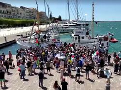 Video Wajah Kru Freedom Flotilla yang Coba Lagi Tembus Blokade Israel