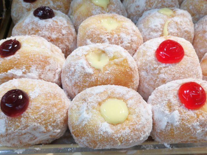 Jenis-jenis donat yang populer di Indonesia