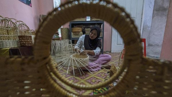 Kerajinan Anyaman Kendari Tembus Pasar Internasional
