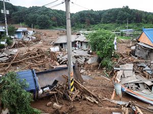 Kota di Korsel Porak-poranda Diterjang Banjir dan Longsor