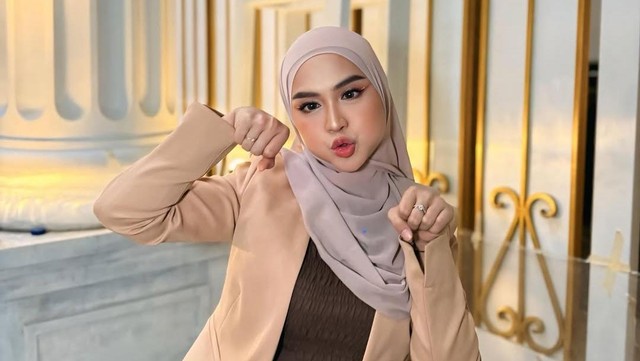 Update Informasi Selebriti InsertLive : Ria Ricis Rogoh Hampir Rp1 M demi Ultah ke-3 Moana, Sampai Sakit Kerja Mulu