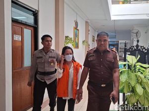 Sidang Mahasiswi Penyuplai Anak untuk Eks Kapolres Ngada Ditunda Sidang Mahasiswi Penyuplai Anak untuk Eks Kapolres Ngada Ditunda