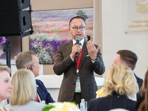 Waka MPR Dorong Pemerintah Gerak Cepat Atasi Kebakaran Hutan Riau