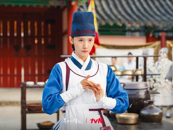 Lim Yoona Terjebak di Masa Lalu, Jadi Chef Raja Angkuh