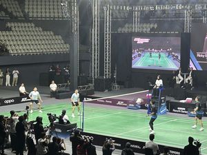 Fun Match OPPO: Kemenangan Candra/Taufik Disaksikan Tony Gunawan Fun Match OPPO: Kemenangan Candra/Taufik Disaksikan Tony Gunawan