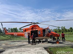 APP Group Kirim Helikopter Patroli-Regu Pemadam Tangani Karhutla di Riau APP Group Kirim Helikopter Patroli-Regu Pemadam Tangani Karhutla di Riau