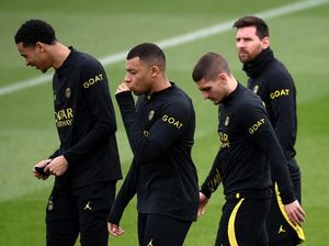 Ekitike Dulu Main Bareng Messi, Kini Sama Salah Ekitike Dulu Main Bareng Messi, Kini Sama Salah