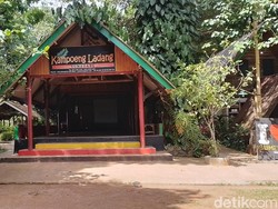 Kampoeng Ladang Sumedang, Tanah Tandus yang Kini Jadi Spot Hijau