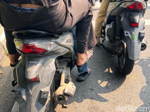 Marak Pemotor Tanpa Pelat Belakang di Jakarta