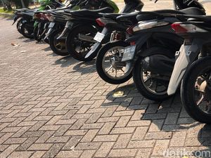 Fenomena Motor Tanpa Pelat Nomor Belakang, Ini Ancaman Sanksinya Fenomena Motor Tanpa Pelat Nomor Belakang, Ini Ancaman Sanksinya