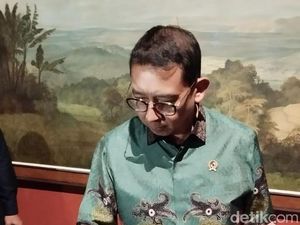 Menteri Fadli Zon Buka Pameran Nyala: Upaya Angkat Lagi Perjuangan Diponegoro Menteri Fadli Zon Buka Pameran Nyala: Upaya Angkat Lagi Perjuangan Diponegoro