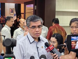 Menaker Buka-bukaan Dampak Tarif Impor AS 19% buat Tenaga Kerja di RI Menaker Buka-bukaan Dampak Tarif Impor AS 19% buat Tenaga Kerja di RI