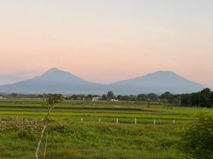 Tol Prambanan Klaten, Bonus Pemandangan Indah Merapi-Merbabu Tol Prambanan Klaten, Bonus Pemandangan Indah Merapi-Merbabu