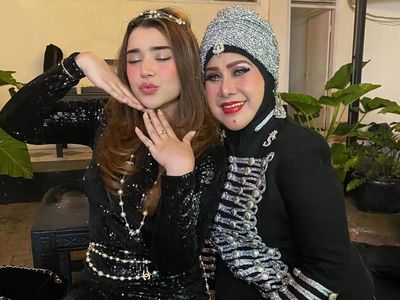 Kenalin Nih, Sharifa Azella Alhamid Cucu Elvy Sukaesih Mulai Jadi Artis