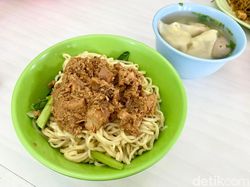 5 Bakmi Legendaris di Jakarta Timur yang Rasanya Bikin Lidah Nostalgia!